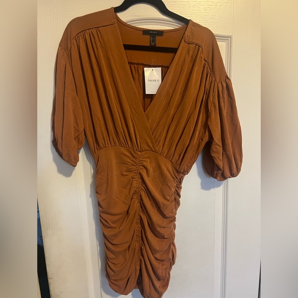 NWT  Forever 21 |Wrap Ruched Mini Dress/ color light brown - Picture 5 of 10